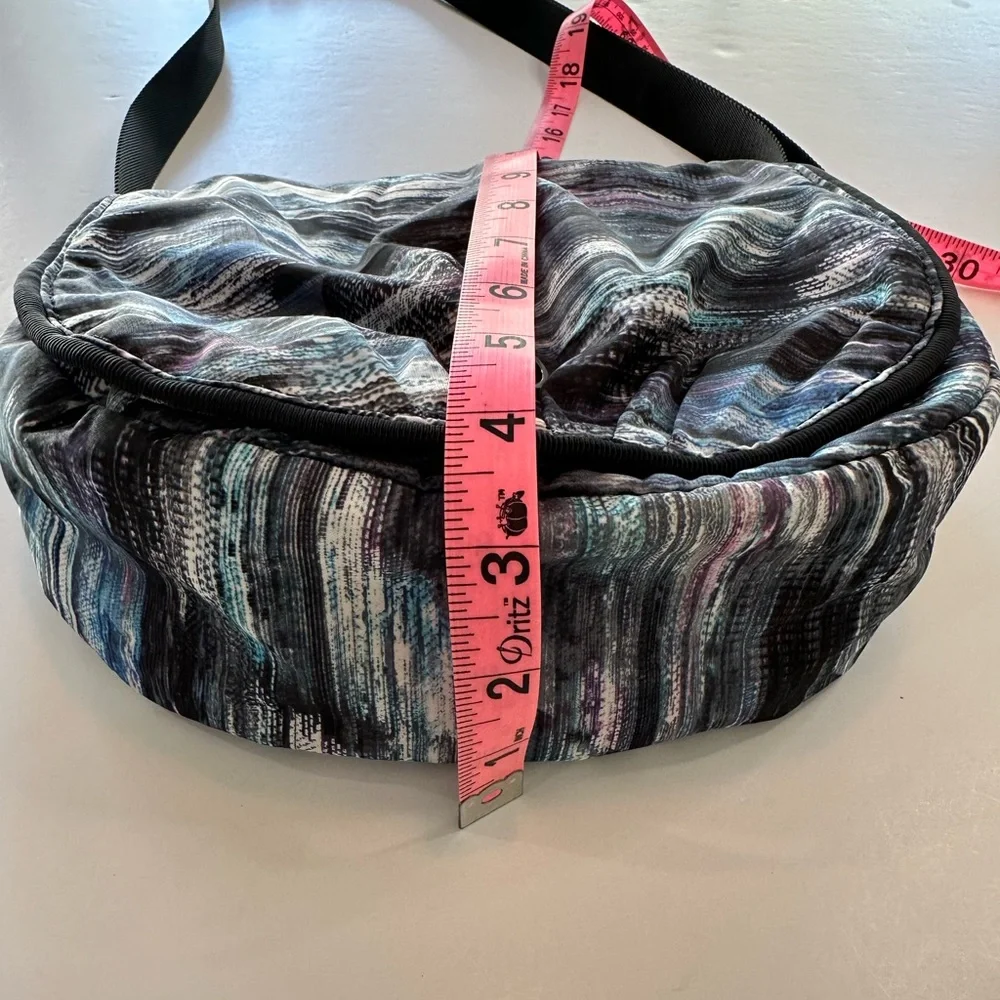 Ivivva By Lululemon Crossbody Bag Fold Over Endless Play Insulated Purple